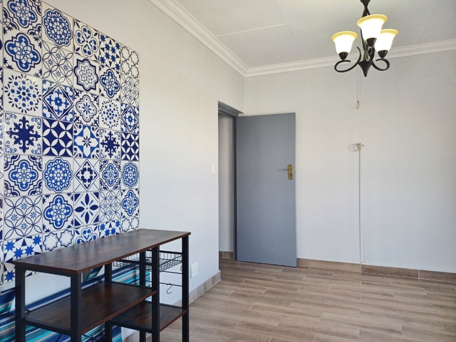 5 Bedroom Property for Sale in Fraaiuitsig Western Cape